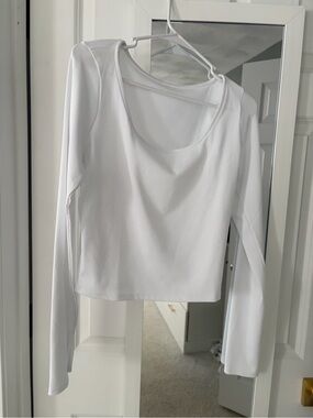 ALO Yoga White Ribbed Long Sleeve Scoop Neck Top